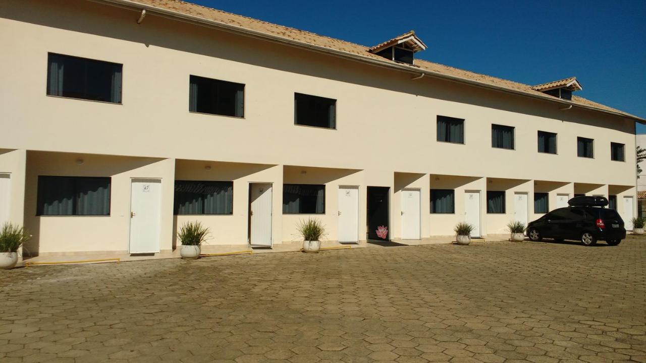 Hotel Santiago Lindóia 외부 사진