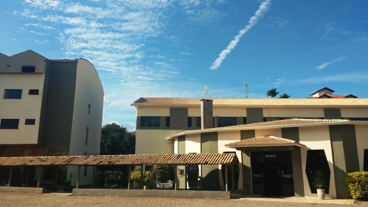 Hotel Santiago Lindóia 외부 사진